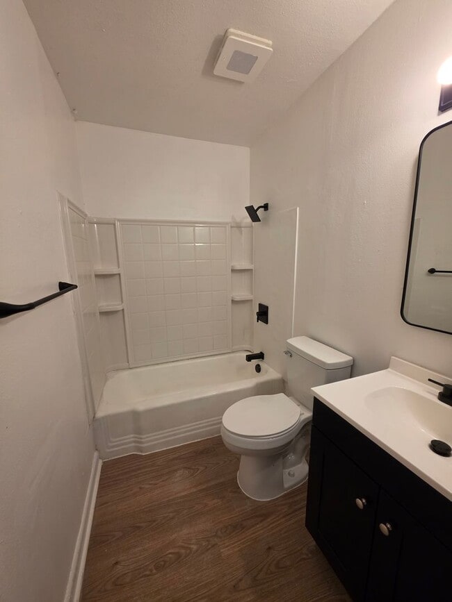 245 W 71st St