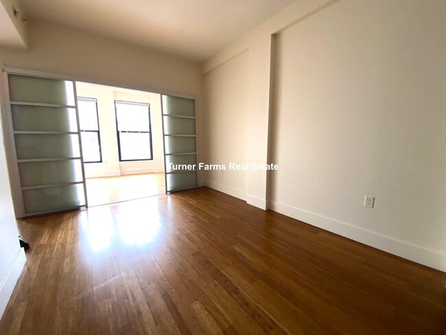 Photo - 10 Winter St