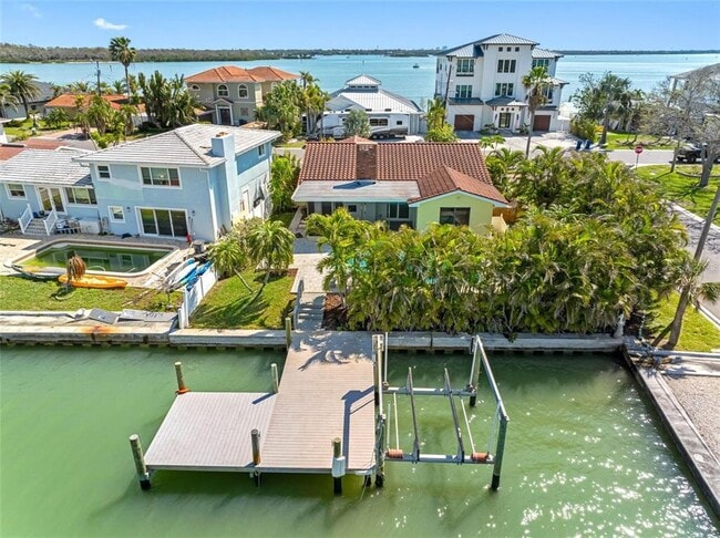 562 Johns Pass Ave