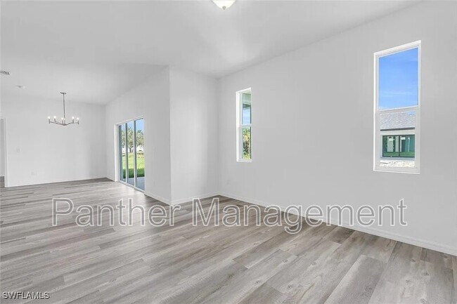 Photo - 207 Baytree Dr