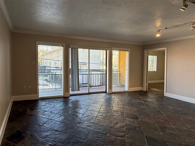 Photo - 1919 Portsmouth St Unit 10