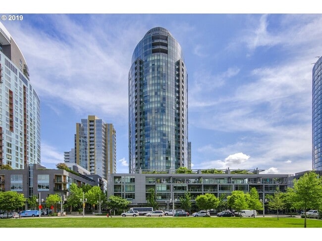 Building Photo - Gorgeous 1 Bed Condo on SW Waterfront at the John Ross