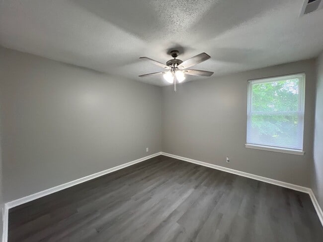 Photo - 2 bedroom, 1 bath Duplex in Gallatin