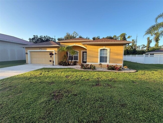 Photo - 3643 Spinner Ave