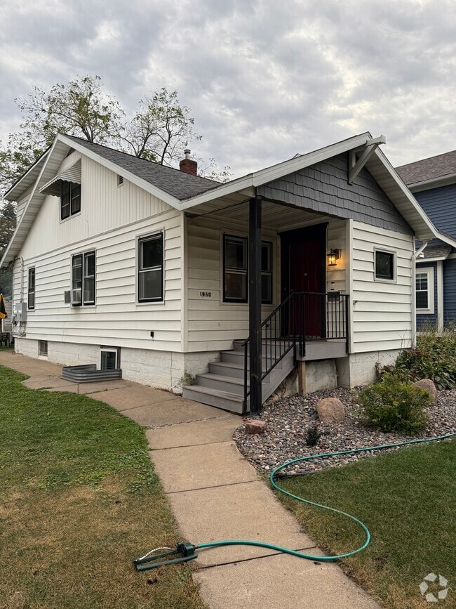 Building Photo - 1960 Lincoln Ave #4 Rental
