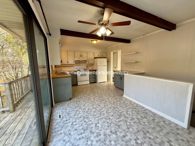 Photo - 4 Bedroom Home Near Downtown Lee’s Summit