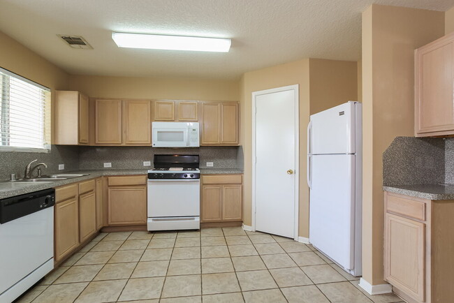Photo - 13230 Firebrick Dr