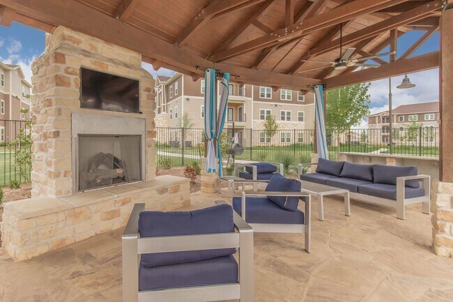 Photo - Vantage at Hutto