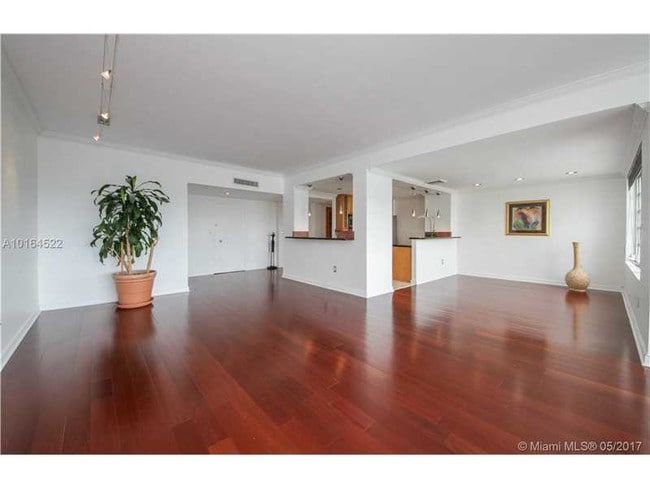 Photo - 9100 W Bay Harbor Dr Unit 8