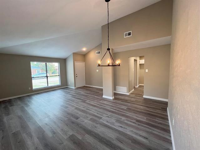 Photo - 1741 Clarendon Dr