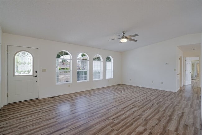 11045 E Turquoise Cir