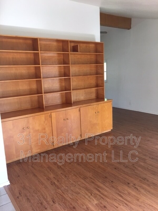 Photo - 2413 Sussex Dr