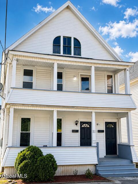Building Photo - 39 1/2 Milton Ave Unit 2 Up