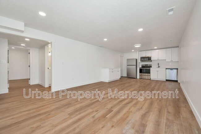 Photo - 4011 Serenity Ln