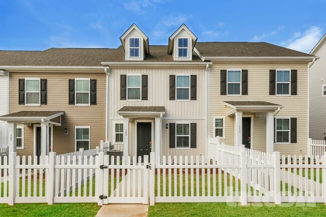 Building Photo - 109 Red Bank Rd