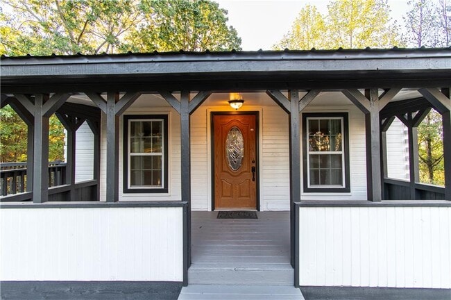 Photo - 250 Nottingham Wy