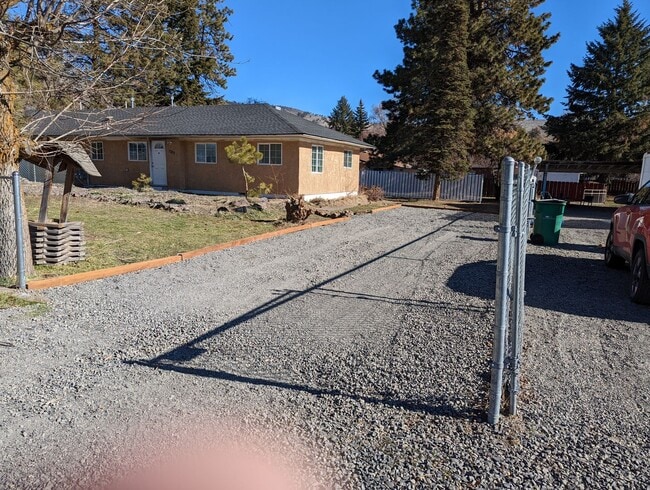 Photo - 1707 Kane St