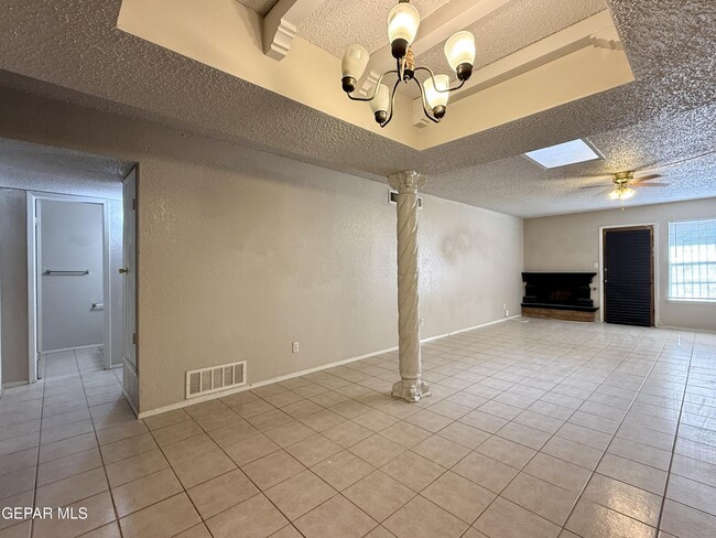Photo - 3112 Wayside St