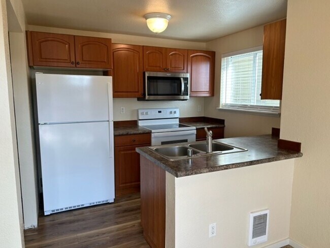 Photo - 3811 130th Ln SE Unidad C3