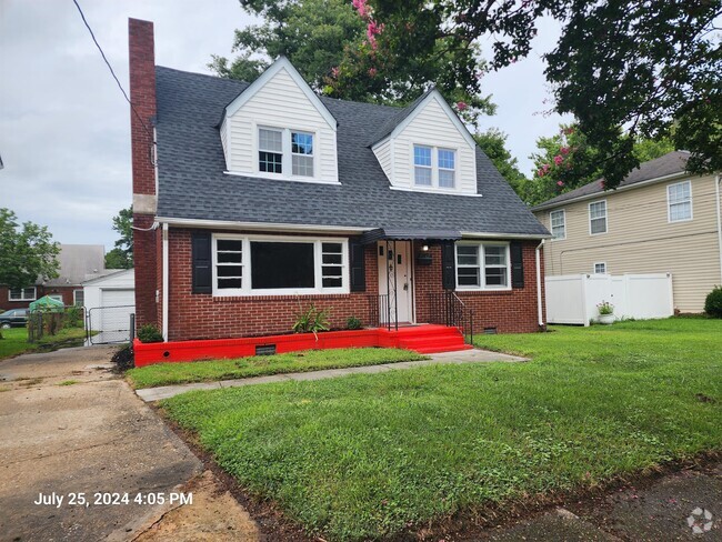 Building Photo - 2804 Mapleton Ave Rental