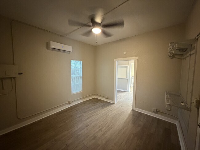 Photo - 1817 San Luis St