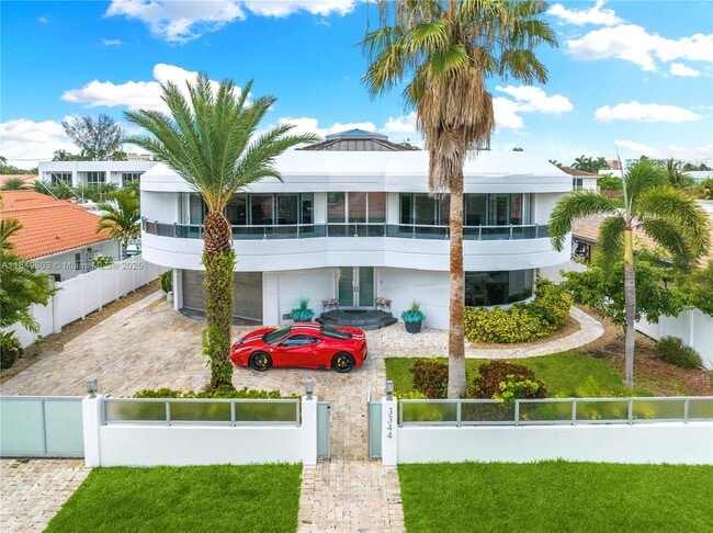 Photo - 3344 NE 167th St