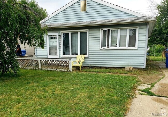 Building Photo - 13649 Marshall Ave Rental