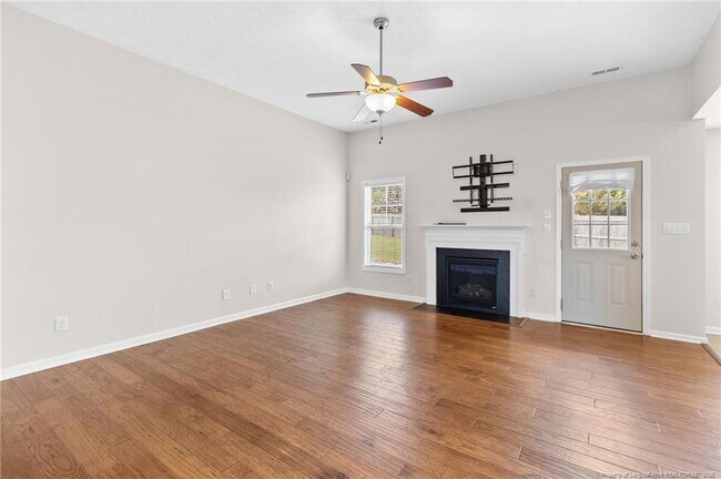 Photo - 44 Schoomaker Ct