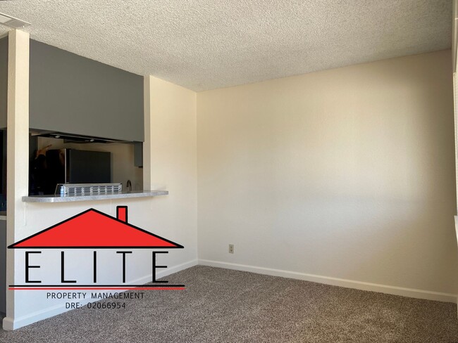 Photo - 645RC Unit #D