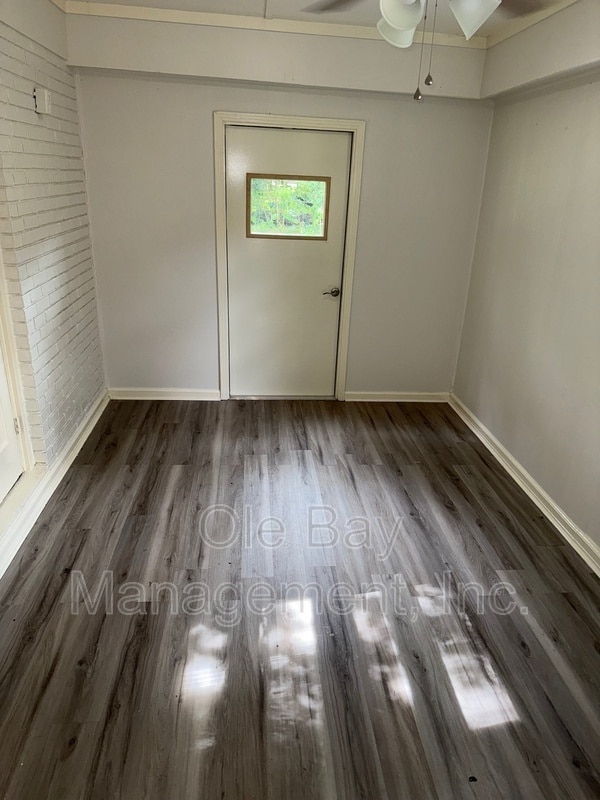 Photo - 2207 Webb Ave