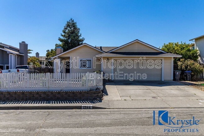 Building Photo - 1366 Matthew Dr Rental