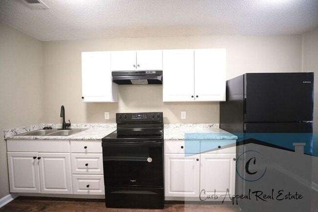 Photo - Recently renovated 1 bed, 1 bath apt - washer, dryer and utilities included!! HUD accepted!