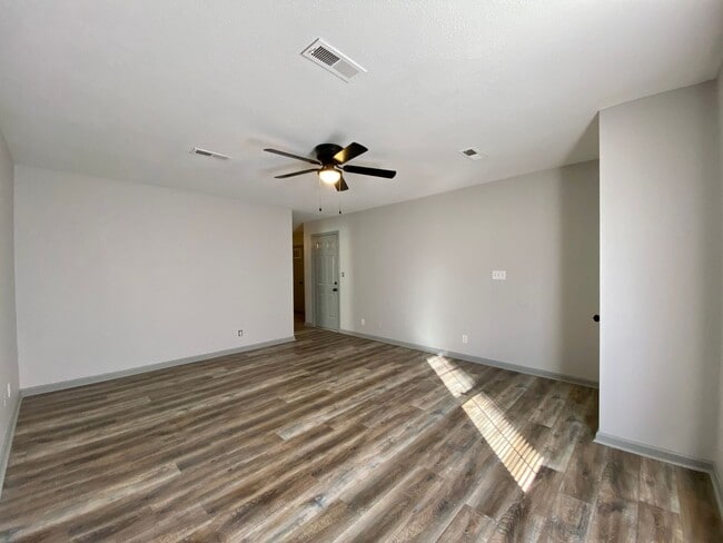 Photo - 268 Executive Ave Unit 268 Executive Ave #A