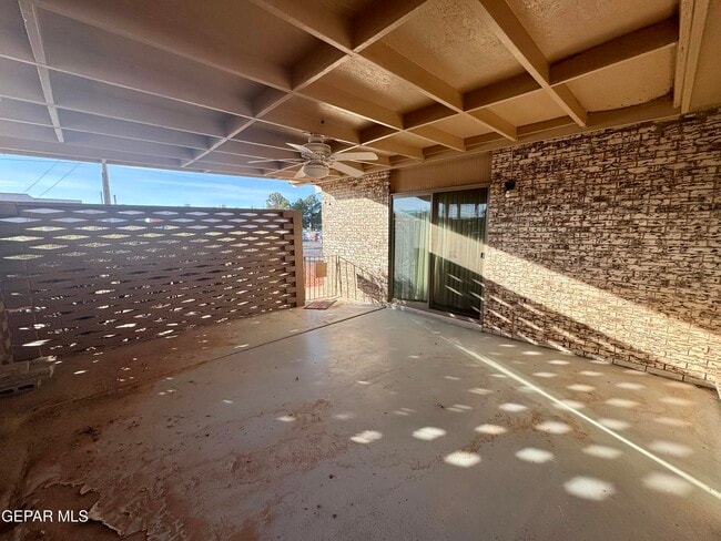 Photo - 10213 Saigon Dr