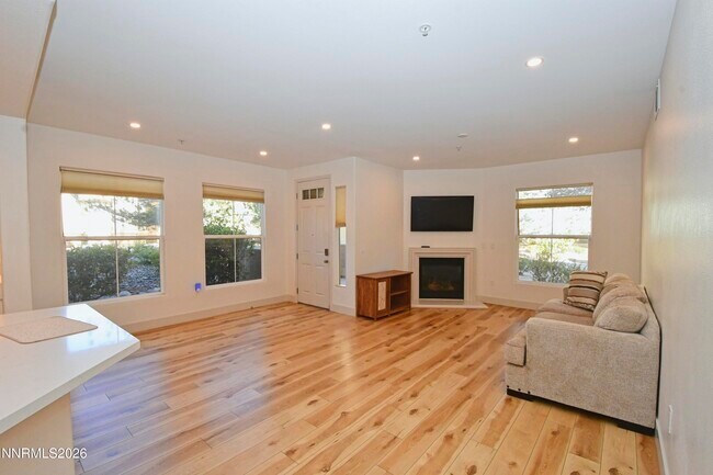 Photo - 17000 Wedge Pkwy Unit 212