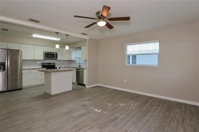 Photo - 1222 24th Ave W