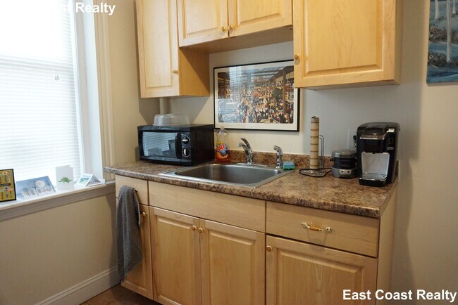 76 Gordon St Unit 1