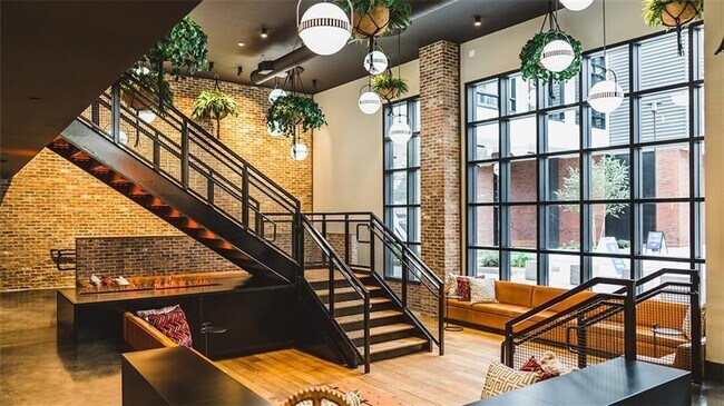 Photo - 780 Memorial Dr SE Unit B18