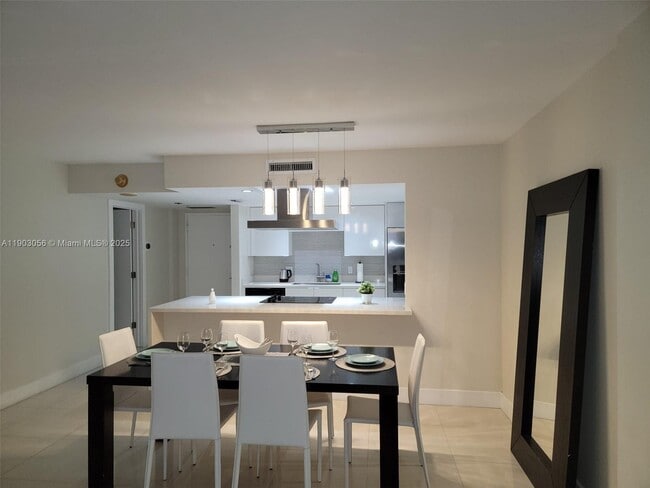 Photo - 150 Ocean Ln Dr Unidad 703