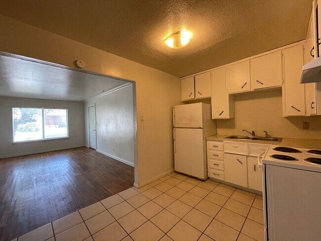 Photo - 803 Sissom Rd Unit Apt 2