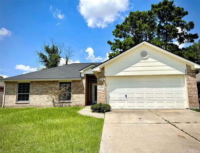 Photo - 22207 Falconwood Ln Casa
