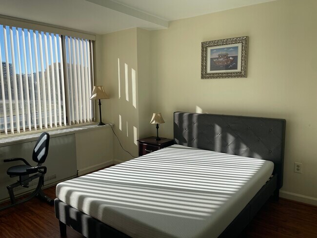 Photo - 1111 Arlington Blvd Unit 517
