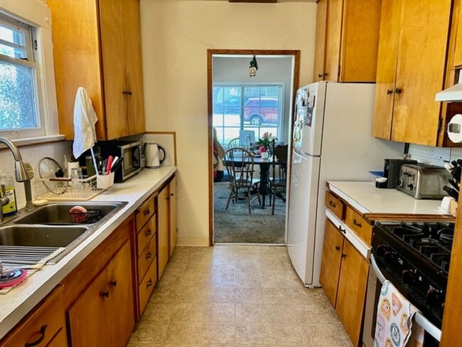 Photo - 3 BEDROOM 2 BATH HOUSE | Prelease for July 15th, 2026.