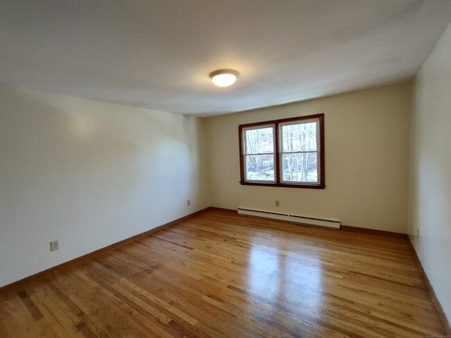 Photo - 56 Wakelee Ave Unit APT 16