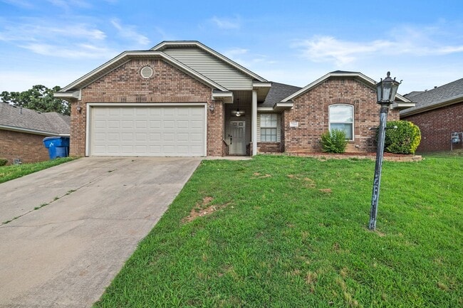 Photo - 7514 Red Pine House