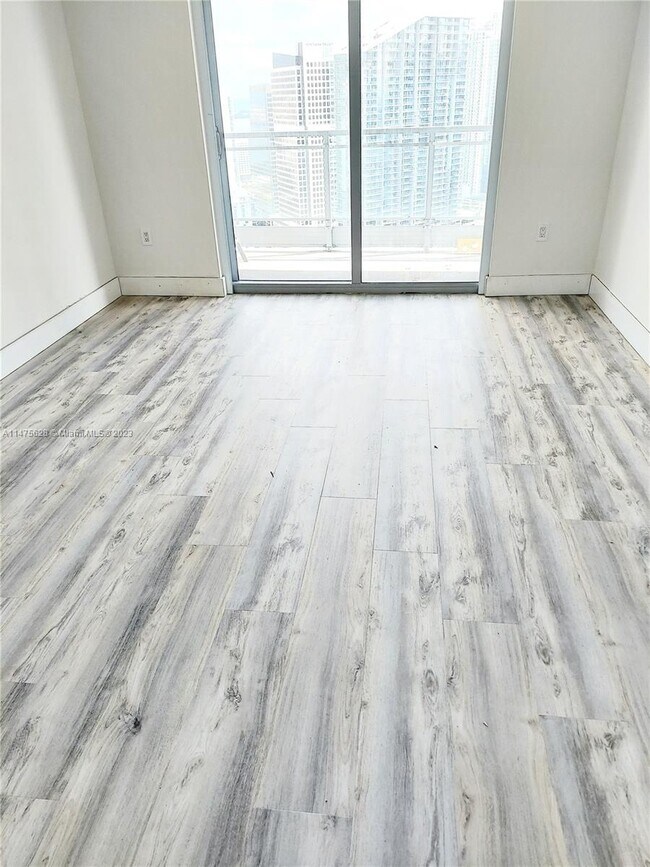 Photo - 90 SW 3rd St Unit 4411