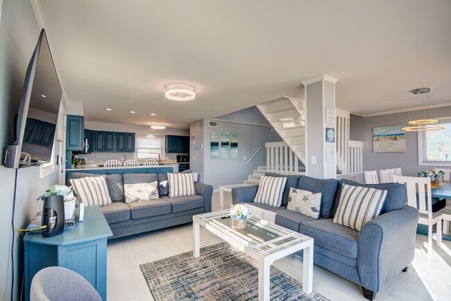 Photo - Off Season Rental **Oceanfront, Pet Friend...