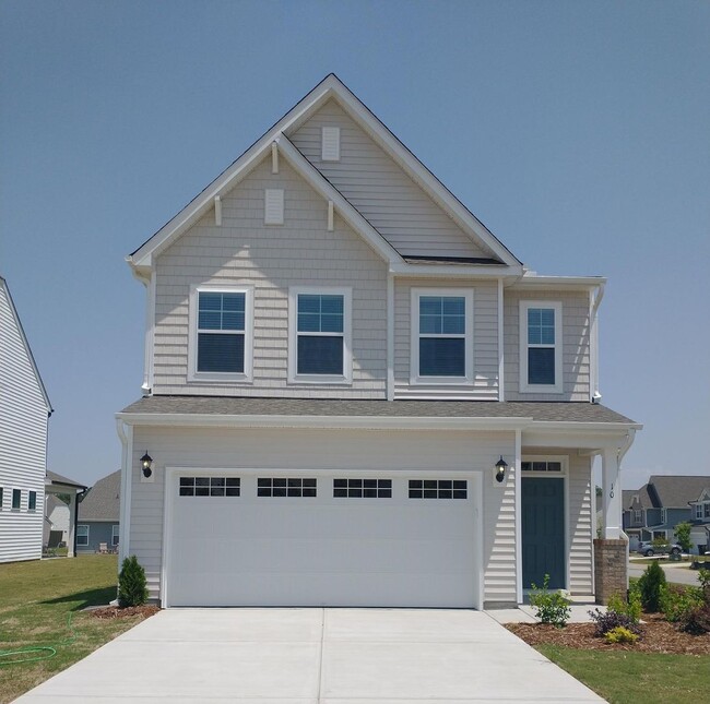 Building Photo - Coming Soon - Beautiful Home in Benson!