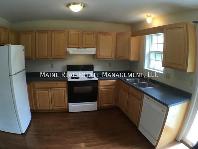 Building Photo - 706 Fuller Rd Unit 4 Rental