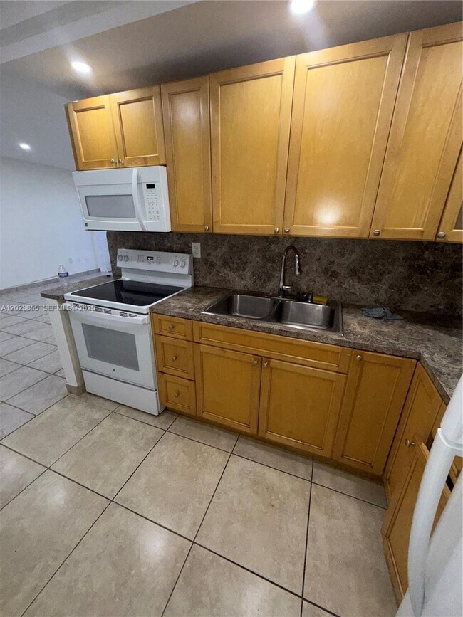 Photo - 750 NW 43rd Ave Unit 515